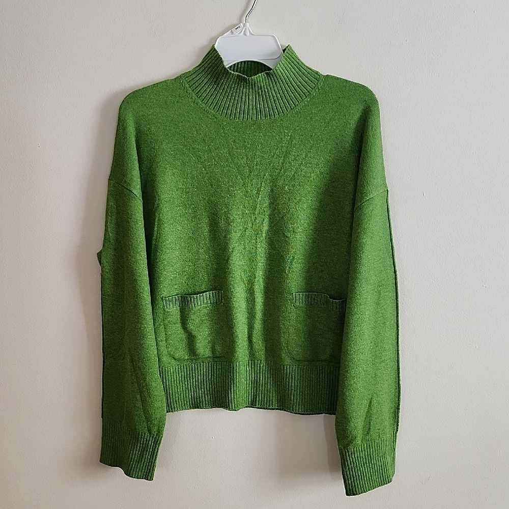 M&S Green Turtleneck Sweater Womens Medium Super Soft Pockets Ribbed Detail